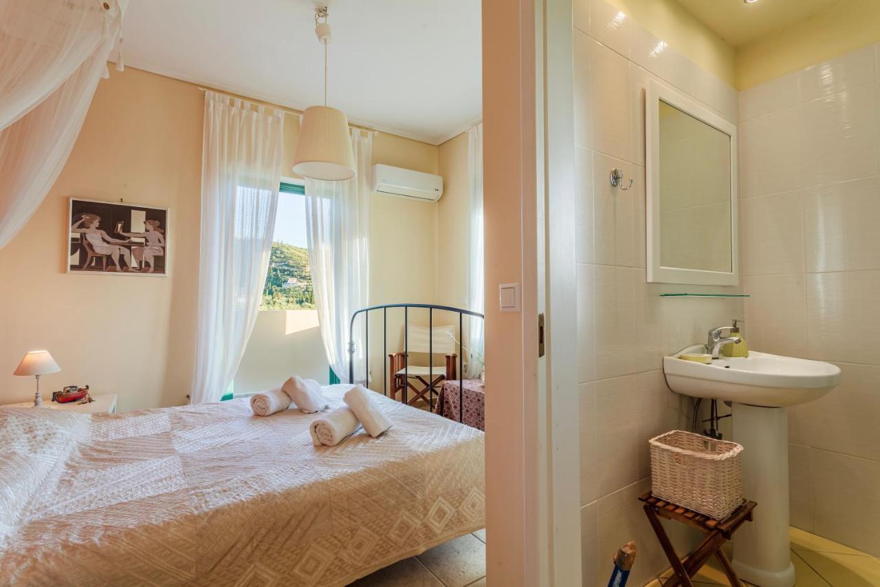 Lavender Garden Retreat - Secluded Seaside Getaway Apartment Kotronion  Екстериор снимка